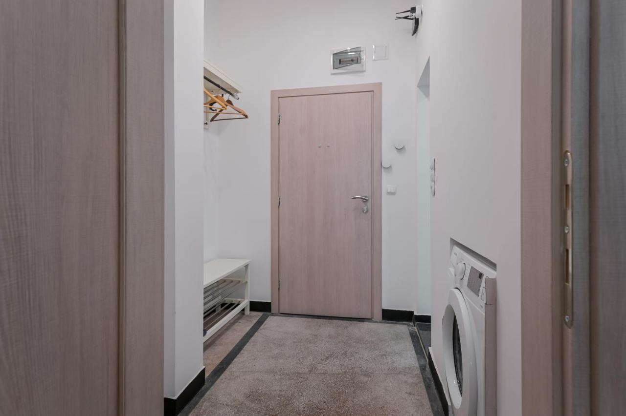 סופיה Bright Apartment In The Heart Of The City By Flat Mаnager מראה חיצוני תמונה